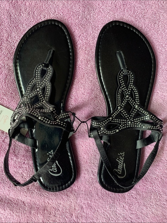 Candie's Shoes - NWT Candie's Black Rhinestone T-Strap Sandals 9/10 L